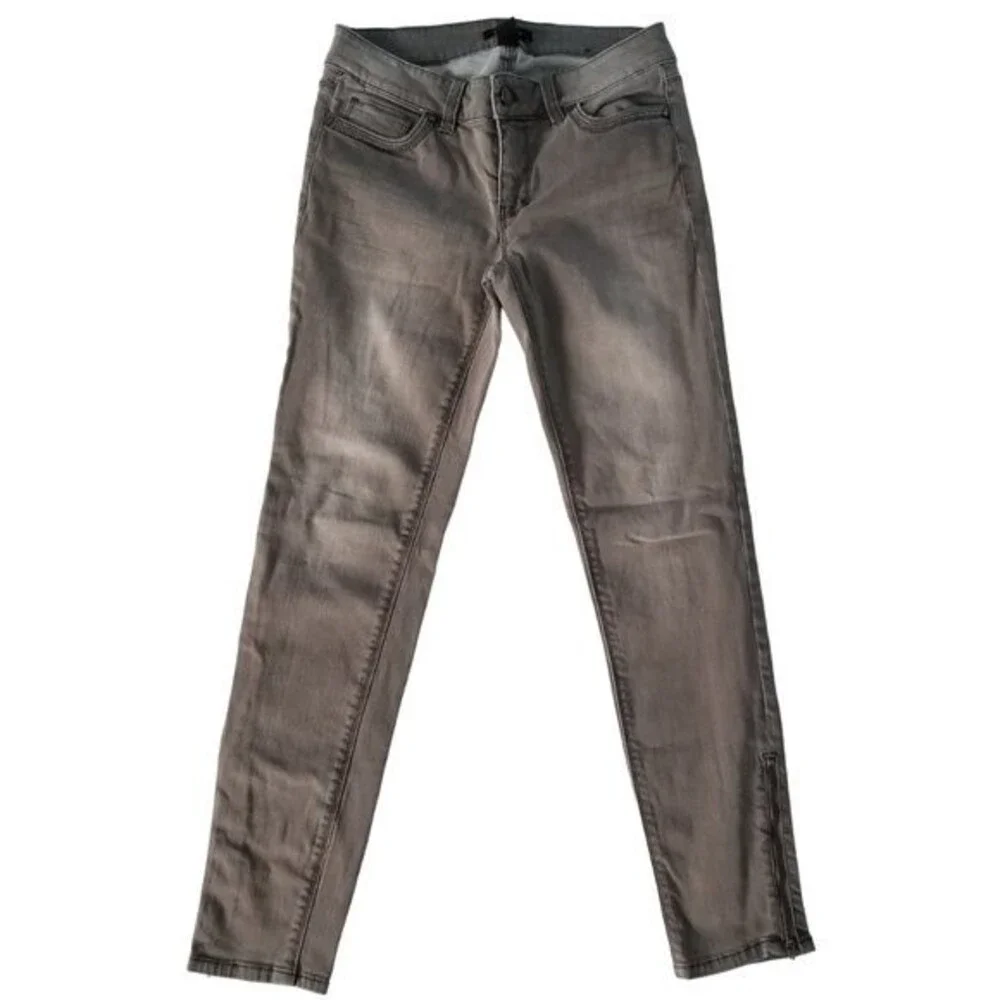 White House Black Market WHBM Grey Skinny Skimmer Jeans 0 Waist 28